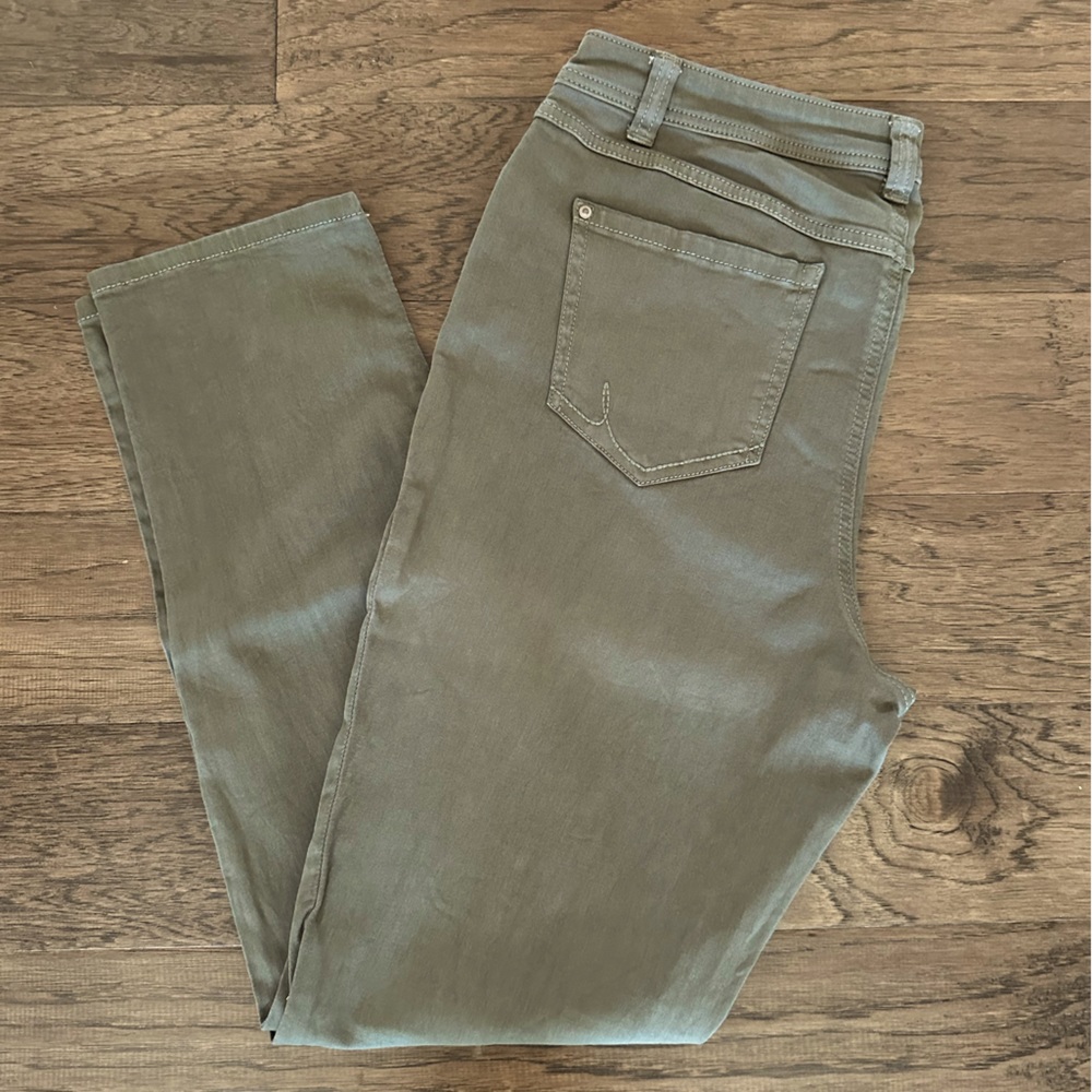 INC Skinny Jeans Curvy Fit